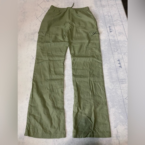 2/$15 Ladies Love Tree linen pants - Picture 2 of 4